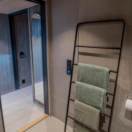 Apartment Vaeret - Your Lofoten Basecamp Henningsvær