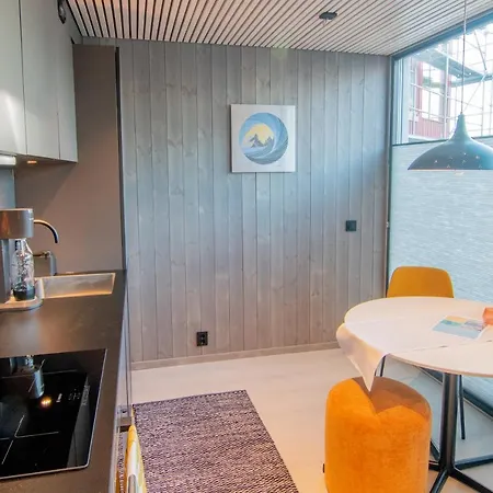 Vaeret - Your Lofoten Basecamp Apartment Henningsvær
